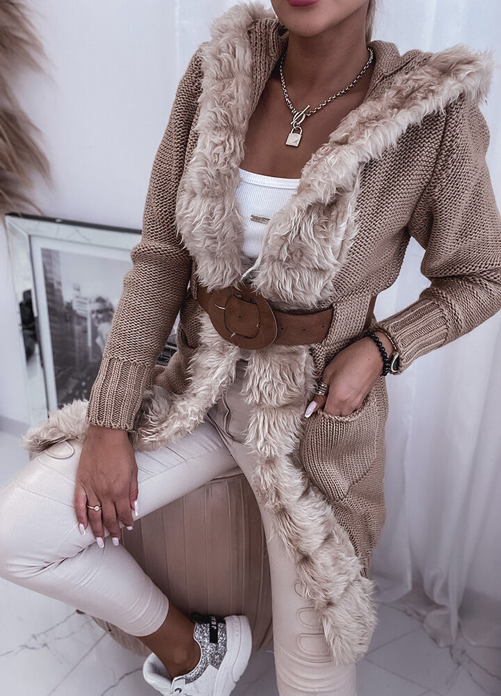 kardigan-z-futerkiem-770zxi-1.jpg